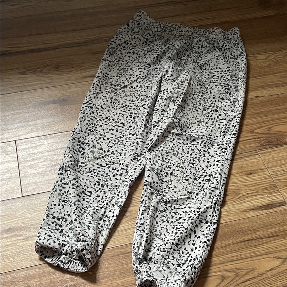 Old Navy Other - Old Navy Black and White Kids Casual Bottoms (Bin D)​